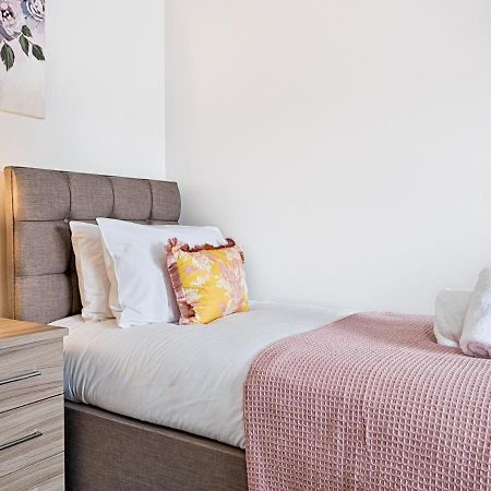 Pass The Keys Luxury Bright Spacious Family Home - Near Beaches Swansea Exteriér fotografie